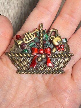 JJ Vintage Christmas Basket Brooch Toy Basket Holiday Pin Teddy Bear 2.25”
